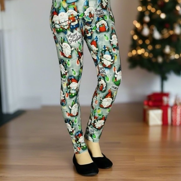 S/L NEW Girls Christmas Gnome Leggings Buttery Soft Holiday Yoga Pants - Picture 5 of 12